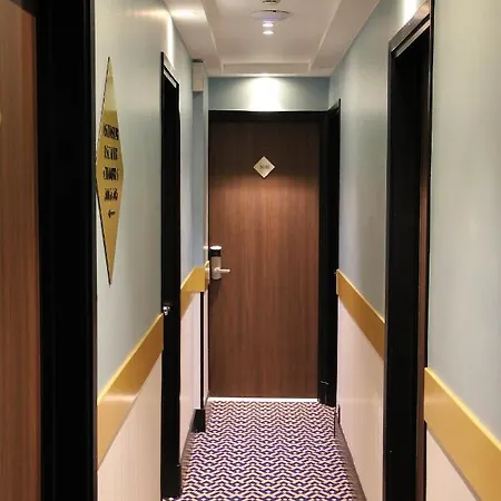 Hotel Le Rocroy Gare Du Nord Paris