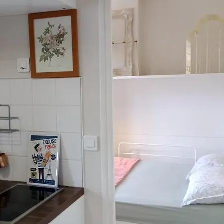 Authentic House Small, Bright And Calm Apartment Paris