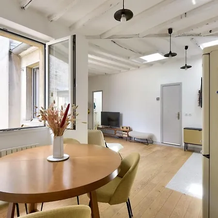 Magnificent T3 In The 9th District Apartment