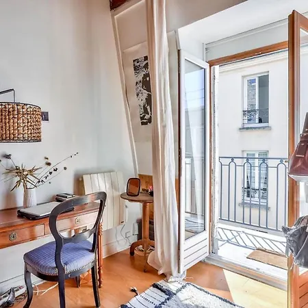 Lejlighed Mezzanine Studio In The 20th District Paris