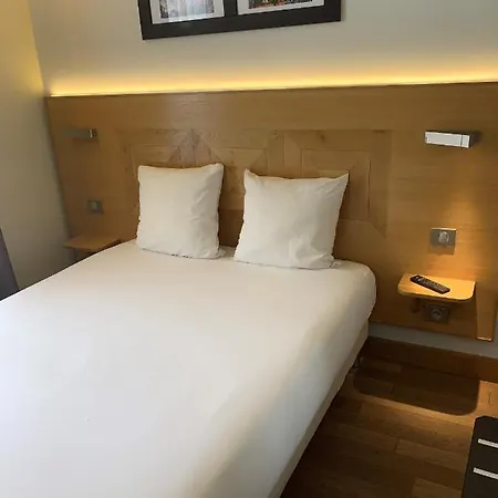 Hotel Eiffel Xv Paryż