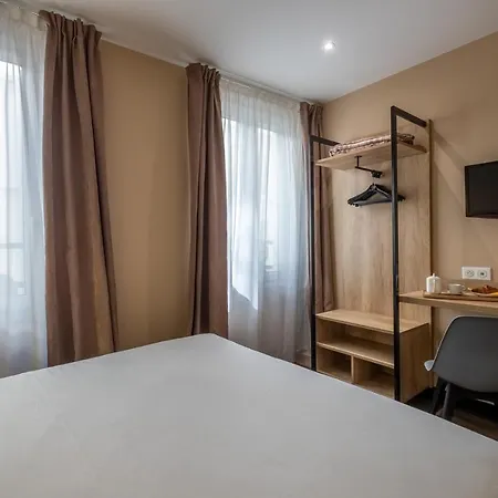 Otel Lilas Blanc 3*