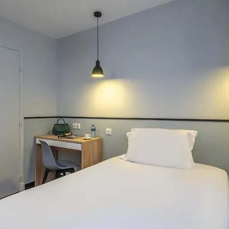 Otel Lilas Blanc Paris