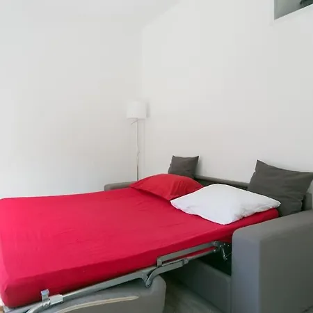 Charming Parisian Studio! Apartment