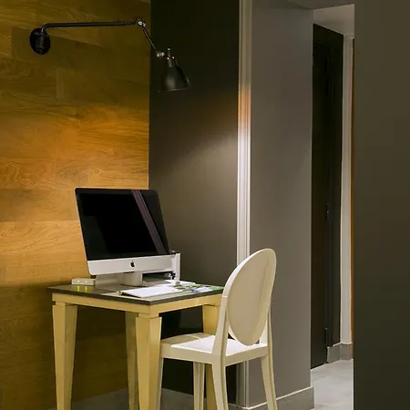 Hotel Marais Grands Boulevards 4*