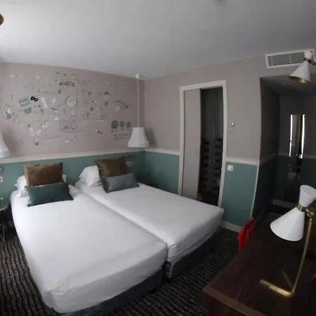 Hotel Des 3 Poussins