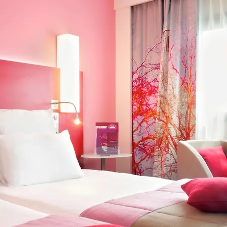 Hotel Mercure Montmartre Sacré Coeur 4*