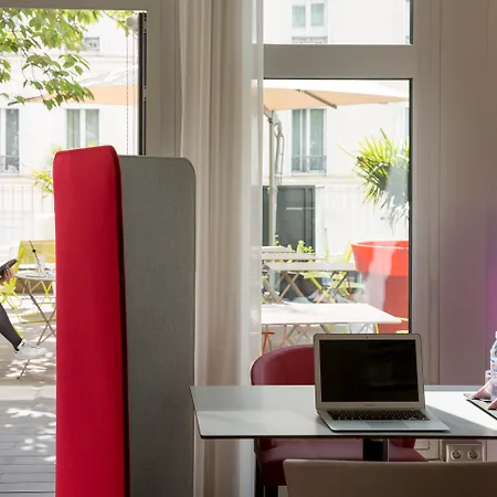 Mercure Montmartre Sacre Coeur 4* Παρίσι