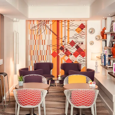 Mercure Montmartre Sacré Coeur Hotel