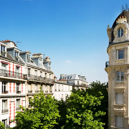 Hotel Du Mont Dore Batignolles 3*