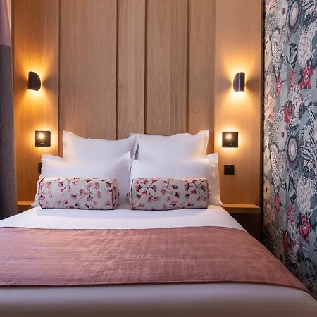 Leonardo Boutique Opera 4*