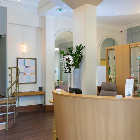 Leonardo Boutique Opera Hotel