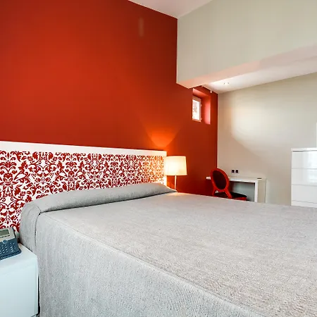 Pavillon Nation 3* Paris