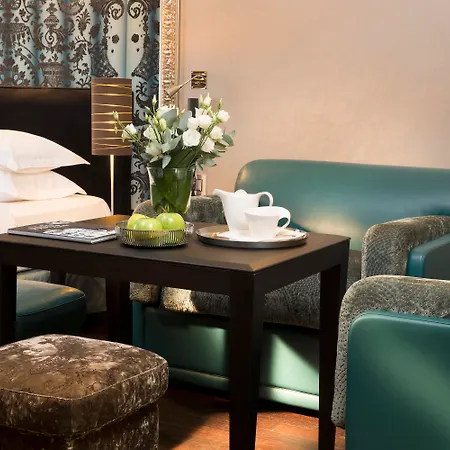 Ares Eiffel Hotel 4*