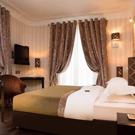 Hotel Ares Eiffel 4*