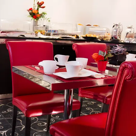 Ares Eiffel Hotel 4*