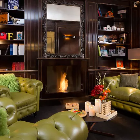 Ares Eiffel Hotel 4*