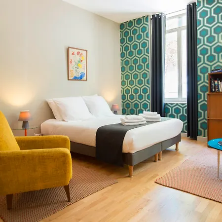 Hotel Helzear Champs-elysees 4*