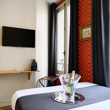 Helzear Champs-elysees Hotel 4*