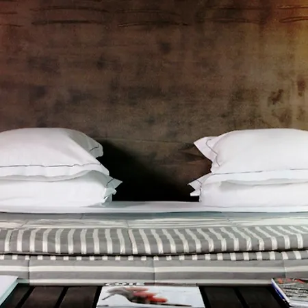 Square Hotel 5*
