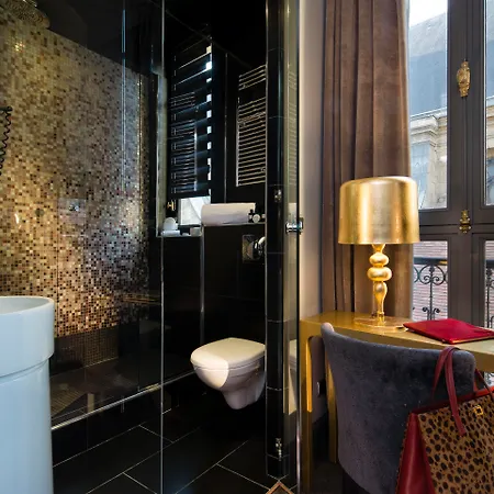 Lumen Louvre Otel Paris