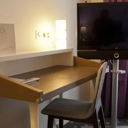 Du Triangle D'or Hotell 3*