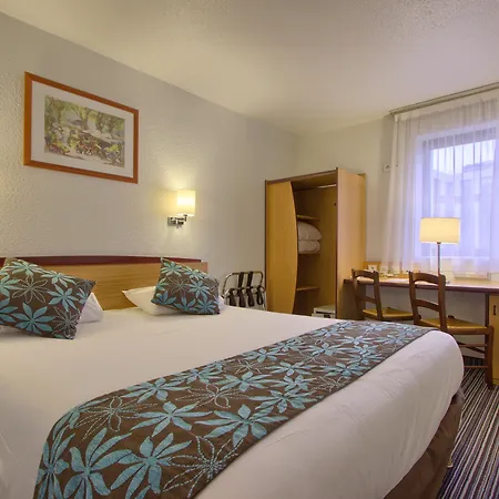 17 Batignolles Hotel