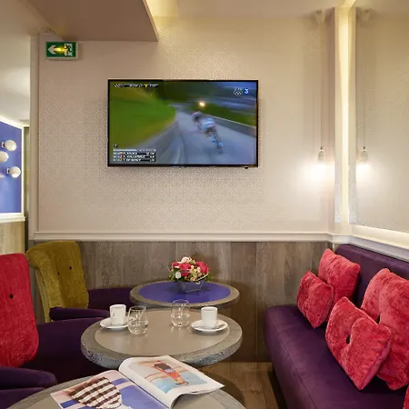 Antin Trinité 3* Parigi