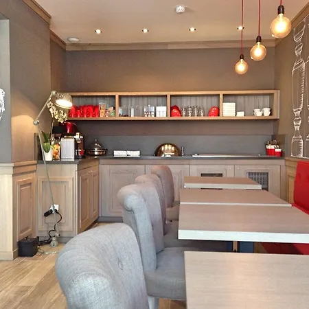 Le 209 Bercy Hotel 4*