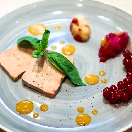 Novotel Centre Gare Montparnasse Hotel 4*