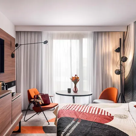 Novotel Vaugirard Montparnasse Hotell 4*