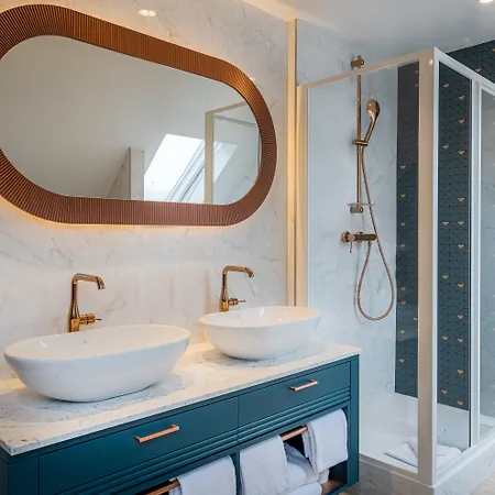 Le Tourville By Inwood