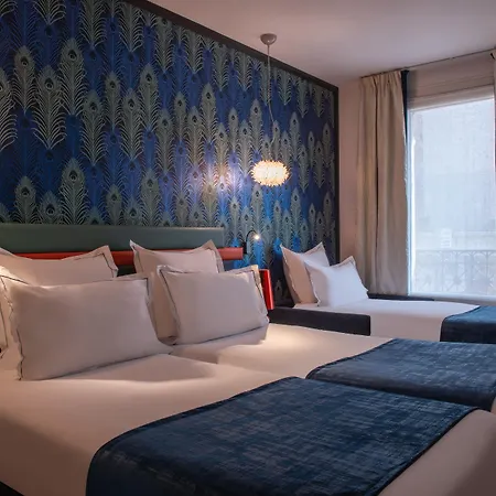 Yllen Eiffel Hotel