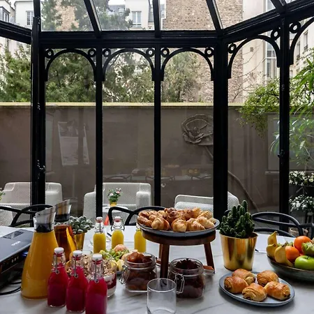 Mercure Alésia 4*
