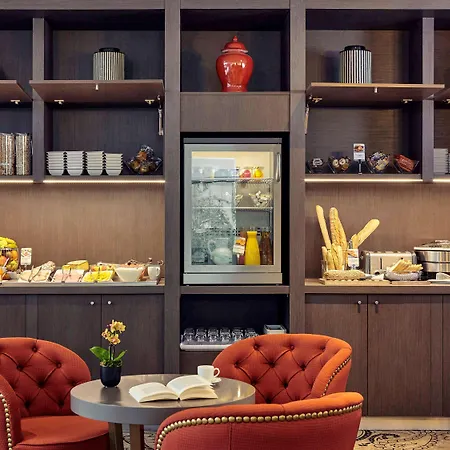 Hotel Mercure Tour Eiffel Grenelle Parigi