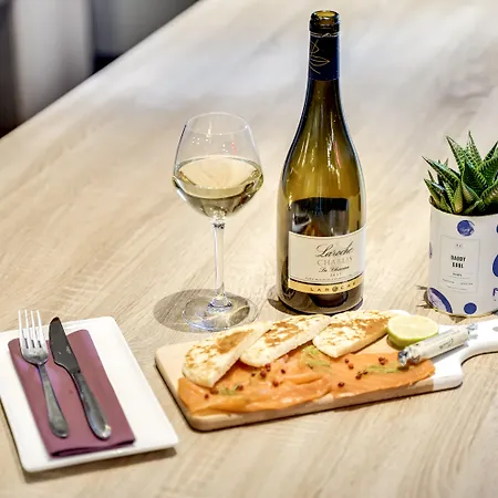 Hotel Mercure Gare De Lyon Tgv 4*