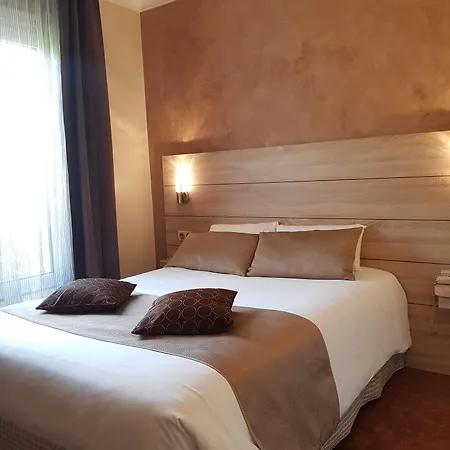 Hotel Champerret Elysees 3*