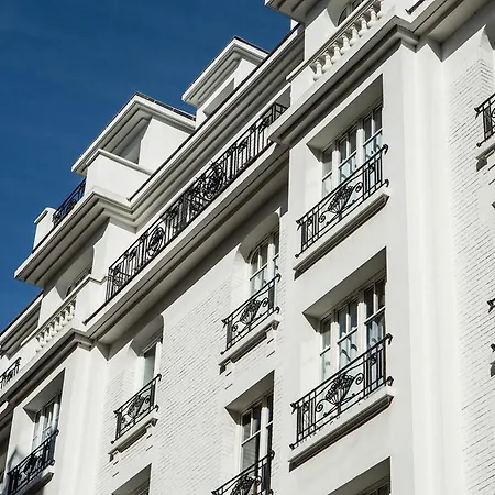 Le General 4* Paris