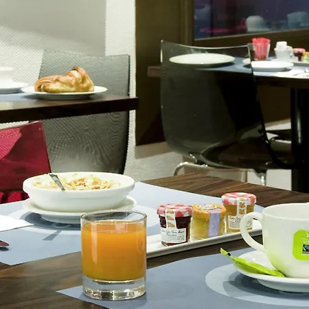 Adagio La Défense Esplanade 4* Puteaux