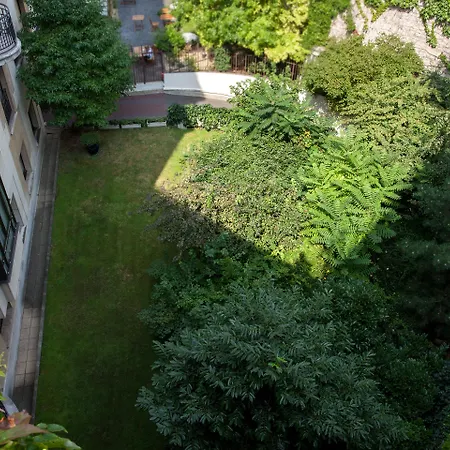 Hotel La Du Roy Champs Elysees