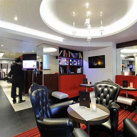 Mercure Tour Eiffel Pont Mirabeau Otel Paris