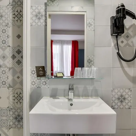 Riviera Elysees 3*