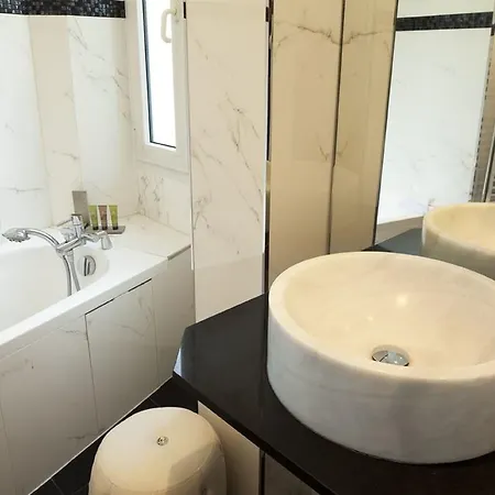 Riviera Elysees 3*