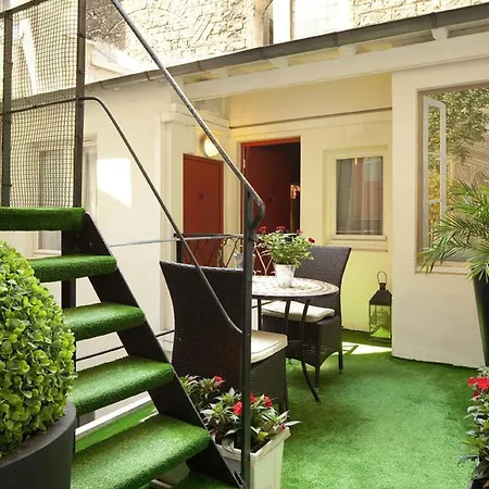Hotel Riviera Elysees