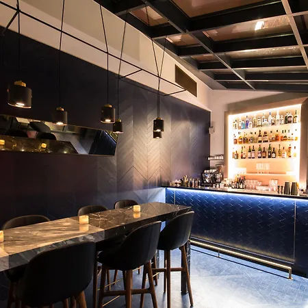 Hotell Perpetual Elysee Montaigne 4*