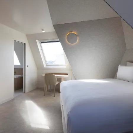 Beige Hotel