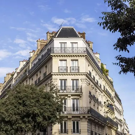 Beige Paris
