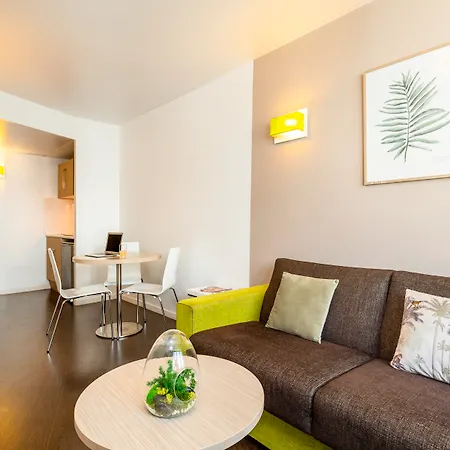 Aparthôtel Adagio Access Reuilly 3*