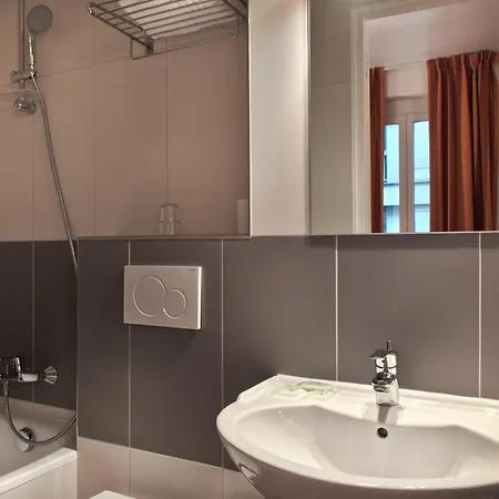 Hotel Louisa 2*