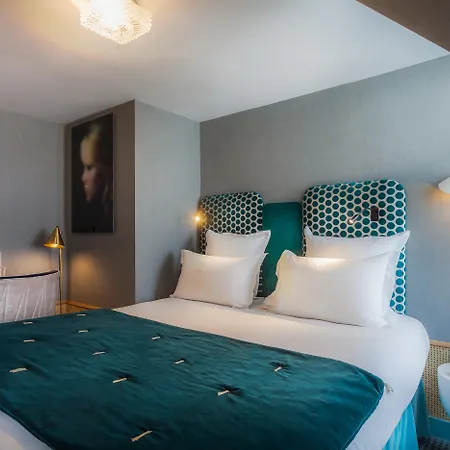 Hotel Handsome 3*